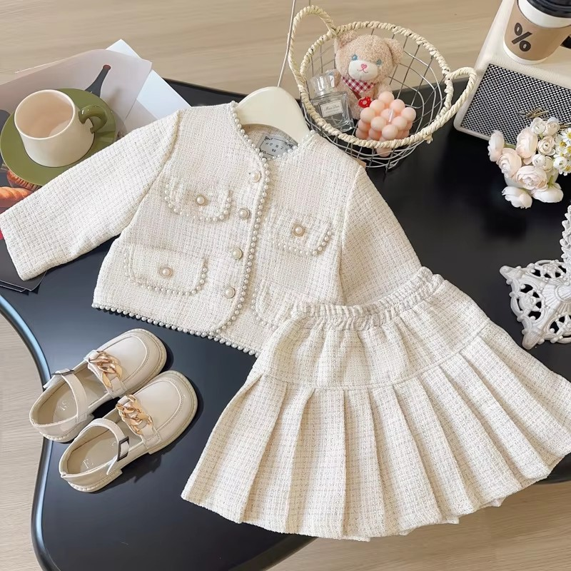 Conjunto Clara Elegance Mood 🌟💫 – Blusa Pérola Girl 💎💖 & Saia Plissada dos Sonhos ☁️