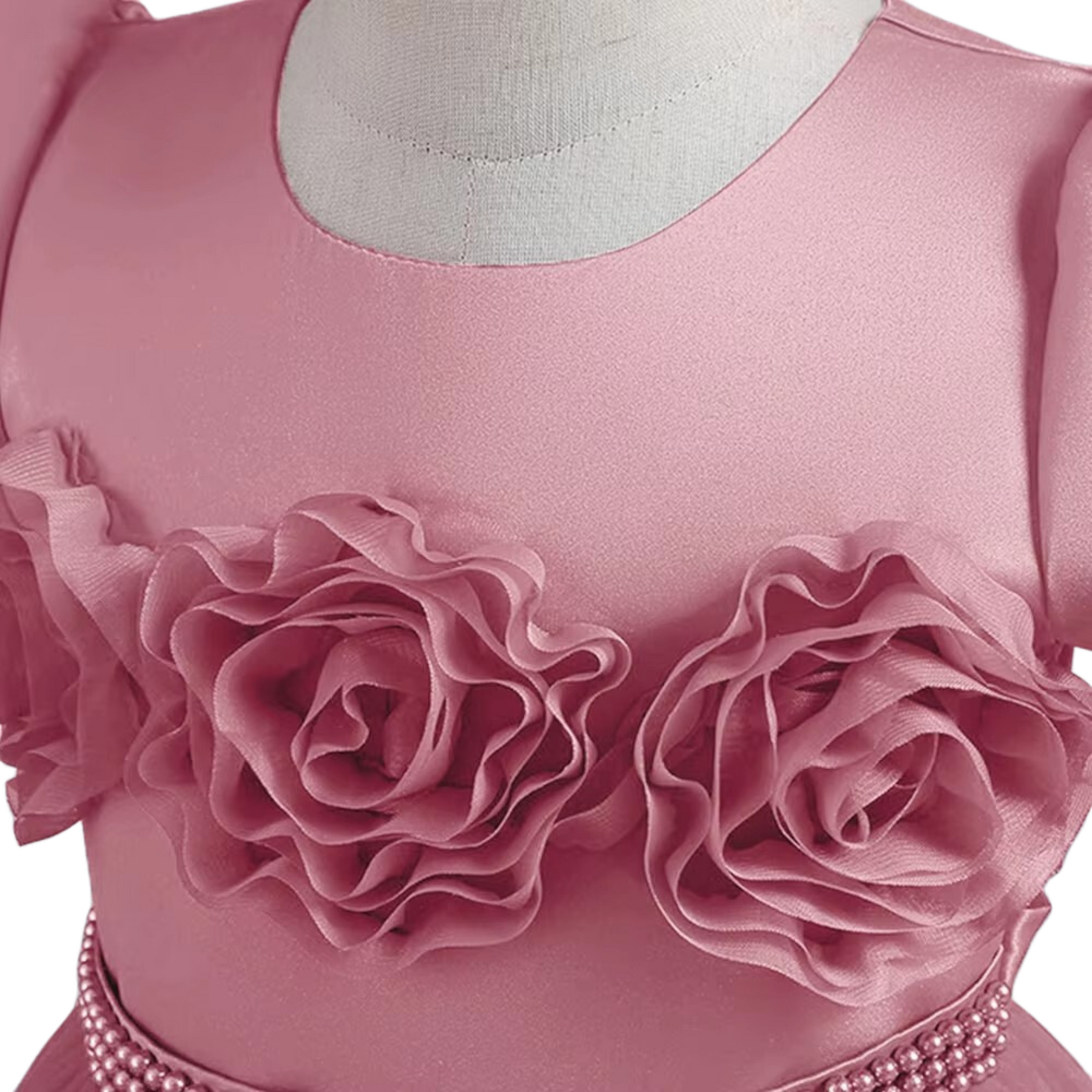 Vestido Arabella Luxo Floral ⚜️🌼 – Silhueta de Mini It-Girl 👗🌟 com Tule Esvoaçante 🦋☁️