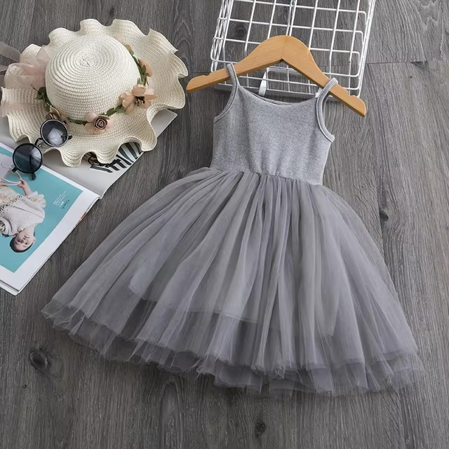 Vestido Samara Bailarina Dos Sonhos 💫🩰 – Nuvens de Tule 🤍👗 e Malha Confortável ✅