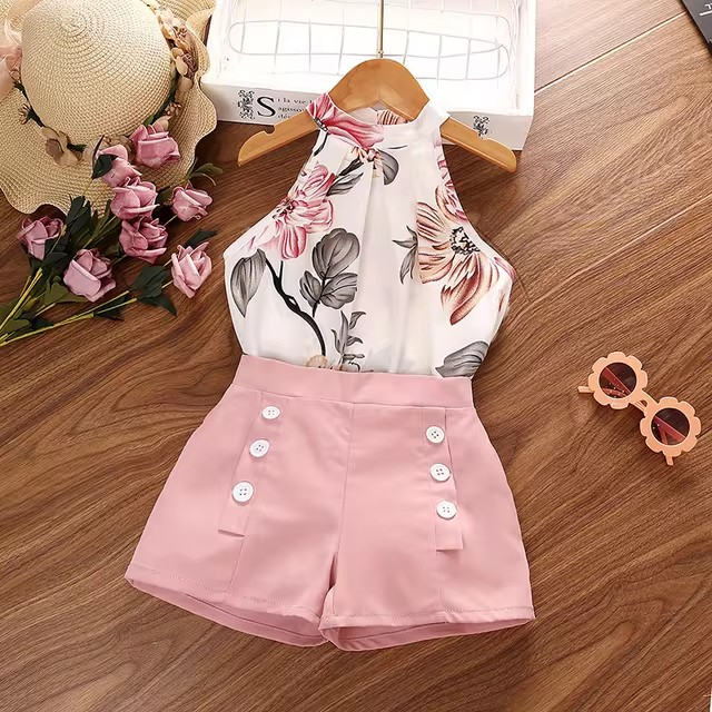 Conjunto Florência Encanto Casual 🌿✨ – Top Halter Fresh ☀️ e Shorts de Alfaiataria Trendy 🔥