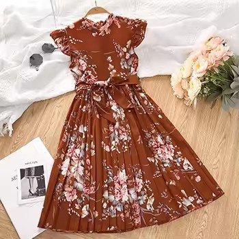 Vestido Lígia Princesa Casual 👑🤍 - Detalhes Franzidos 👗 e Atmosfera Romântica 🥰