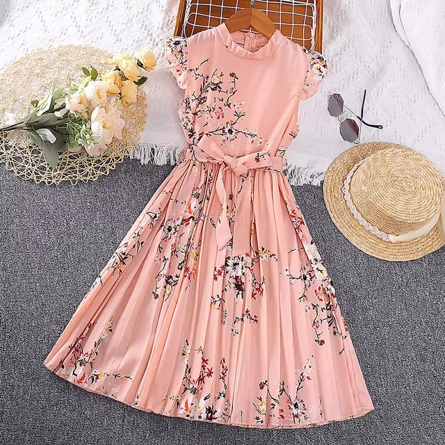 Vestido Lígia Princesa Casual 👑🤍 - Detalhes Franzidos 👗 e Atmosfera Romântica 🥰