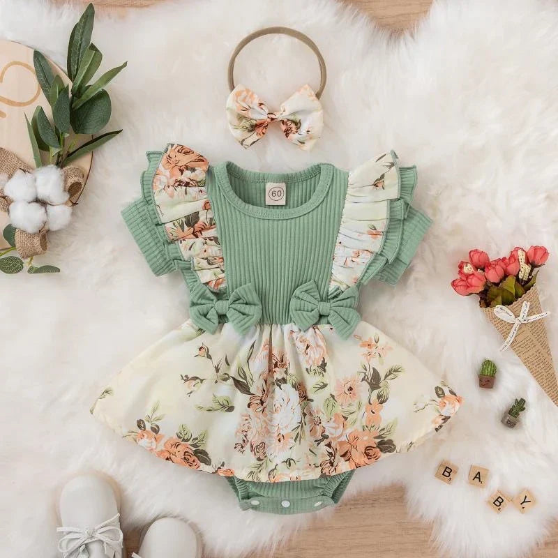 Elegância Delicada ✨Conjuntinho Babado Sonhador ☁️ & Laço Encantado 💖: O Vestido Body Floral ✨ para a Sua Mini Princesa Deslumbrante 👑