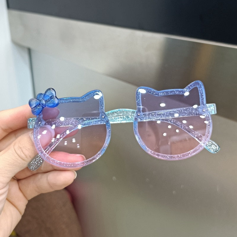 Óculos Sol Cat-Eye 🐱✨: Olhar de Gatinha para Sua Pequena Fashionista! 💖