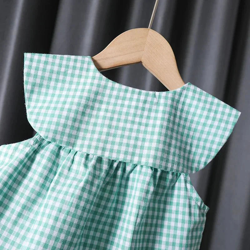 Conjunto Maya Bordado 🌸: Xadrez Delicado e Encantador para Sua Princesa! 👑🧵