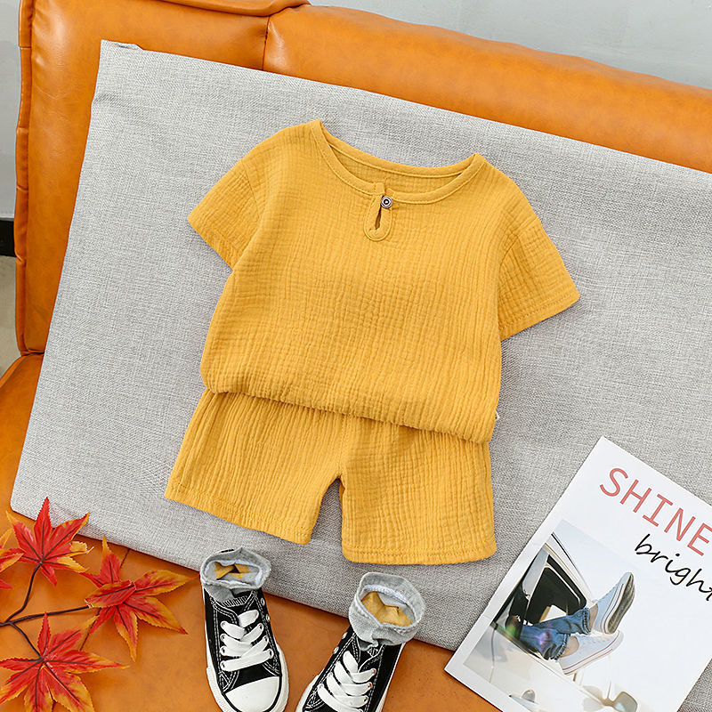 Conjuntinho Frescor Natural 🌿 Comfy-Chic ✨ de Linho Soltinho e Leve ☁️ Perfeito para Brincadeiras e Passeios da Sua Mini Diva! 💖