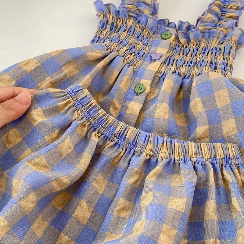 Lookinho Xadrez Charming ✨ com Blusinha Lastex de Fofura e Shortinho Bloomer Soltinho Pra Toda Aventura 🗺️💖