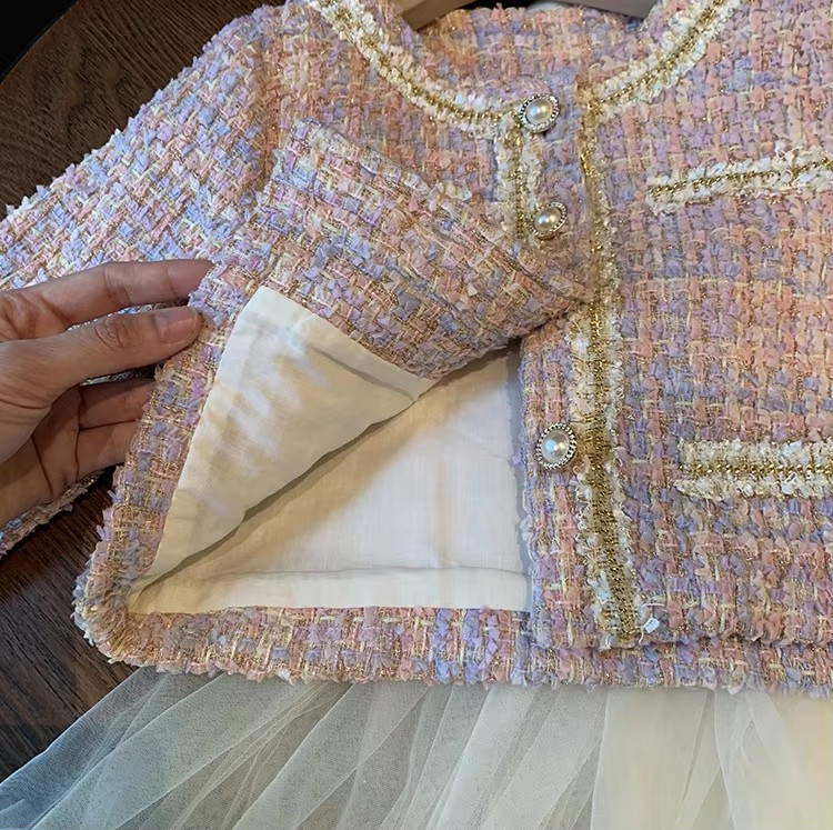 Conjunto Larissa Petit Fashion 🎀👧 – Casaco Quentinho 🔥 e Tule Mágico 💫