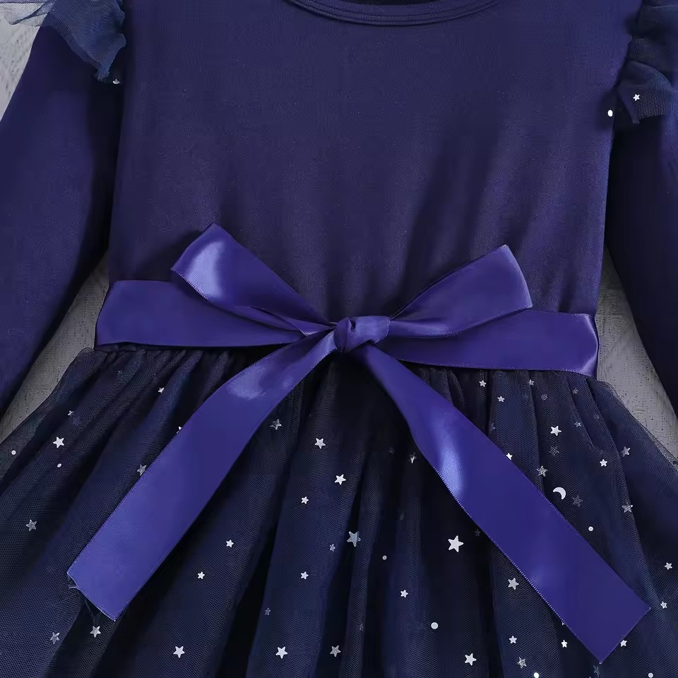 Vestido Thais Magia do Luar – Mangas em Movimento, Tule Brilhante e Faixa de Cetim para Mini Fashionistas