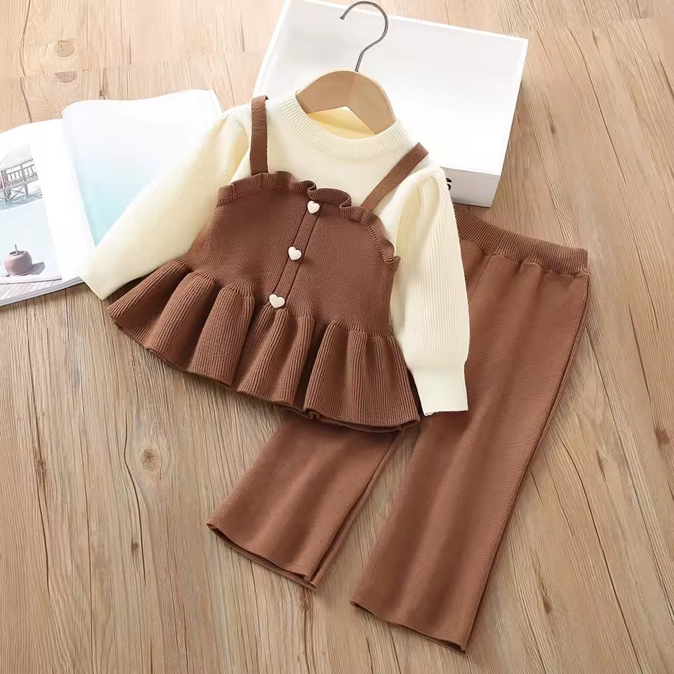 Conjunto Aninha Abraço Quentinho 🥰 – Blusa com Botões de Coração 💘 e Saia Plissada de Algodão Premium 💯