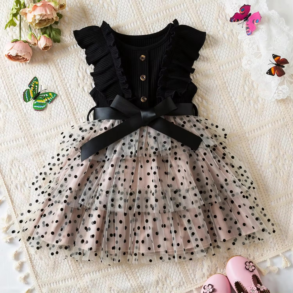 Vestido Emily Comfy-Luxo ☁️👑 – Charme Atemporal ✨🕰️, Tule Mágico de Poá 🧚‍♀️ e Detalhes Retrô 📸