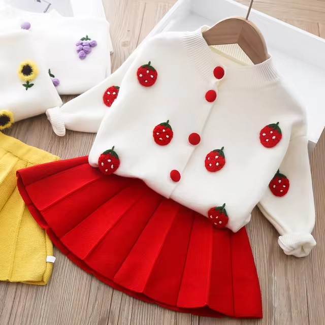 Conjunto Primavera Encantada 🌼🌟 – Suéter Aconchegante 🧸 e Saia Plissada 〰️