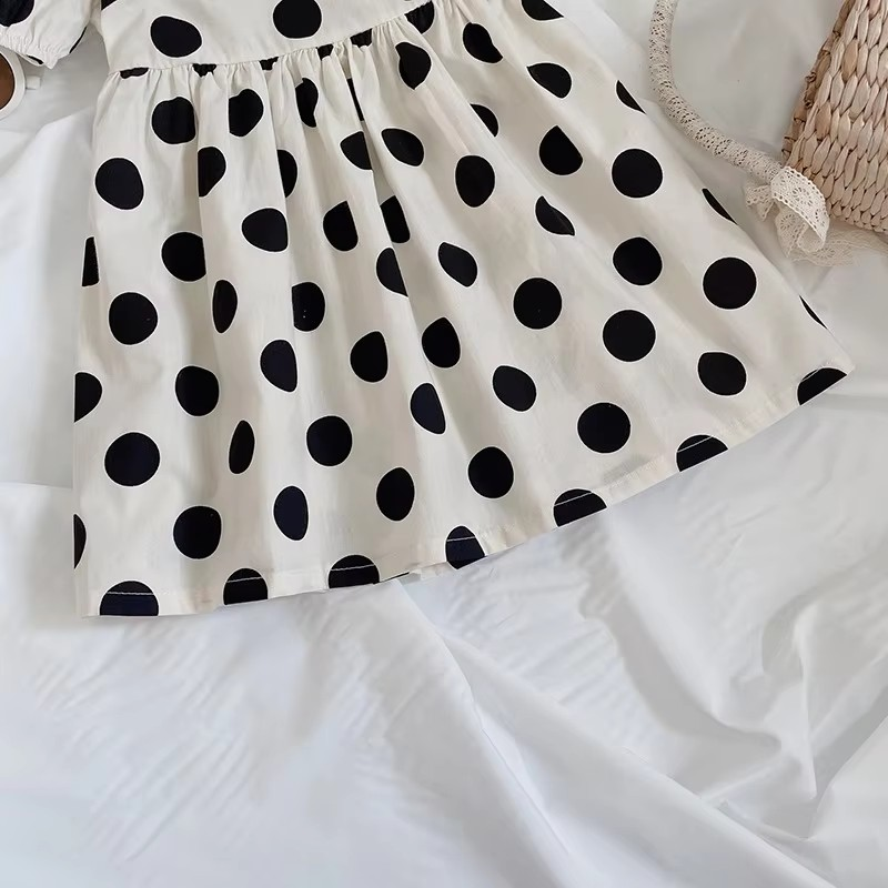 Vestido Lavinia: Leveza 🕊️, Charme Retrô 🕰️ e Aventuras Comfy 🧸 - Lookinho Poá com Estilo ✨ e Liberdade 🦋
