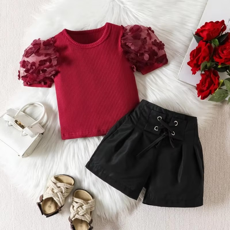 Conjunto Sinara 👗 Fashion 🌟 – Blusa Floral 🌺 & Short de Cintura Alta: Charme 💖 e Conforto ☁️