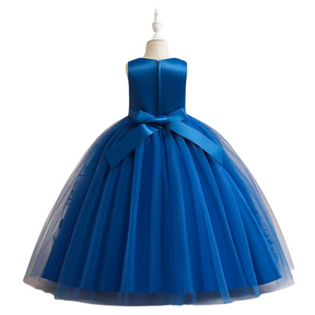 Vestido Ketlen Royal Princesa 👸💎 em Tule Bordado 🌸 com Faixa de Cetim 🎀 e Detalhe Floral Metalizado ✨