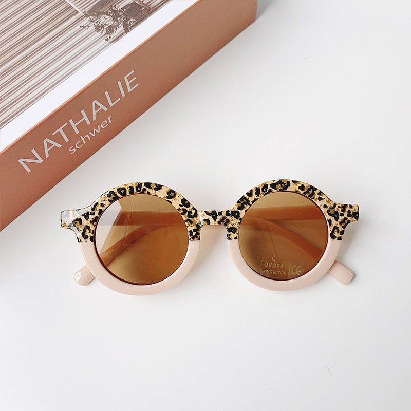 ✨ Óculos de Sol Vintage Infantil ☀️💖 Proteção e Pura Fofura! 😎