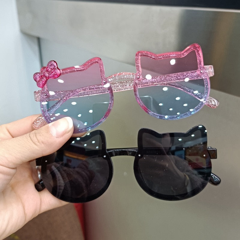 Óculos Sol Cat-Eye 🐱✨: Olhar de Gatinha para Sua Pequena Fashionista! 💖