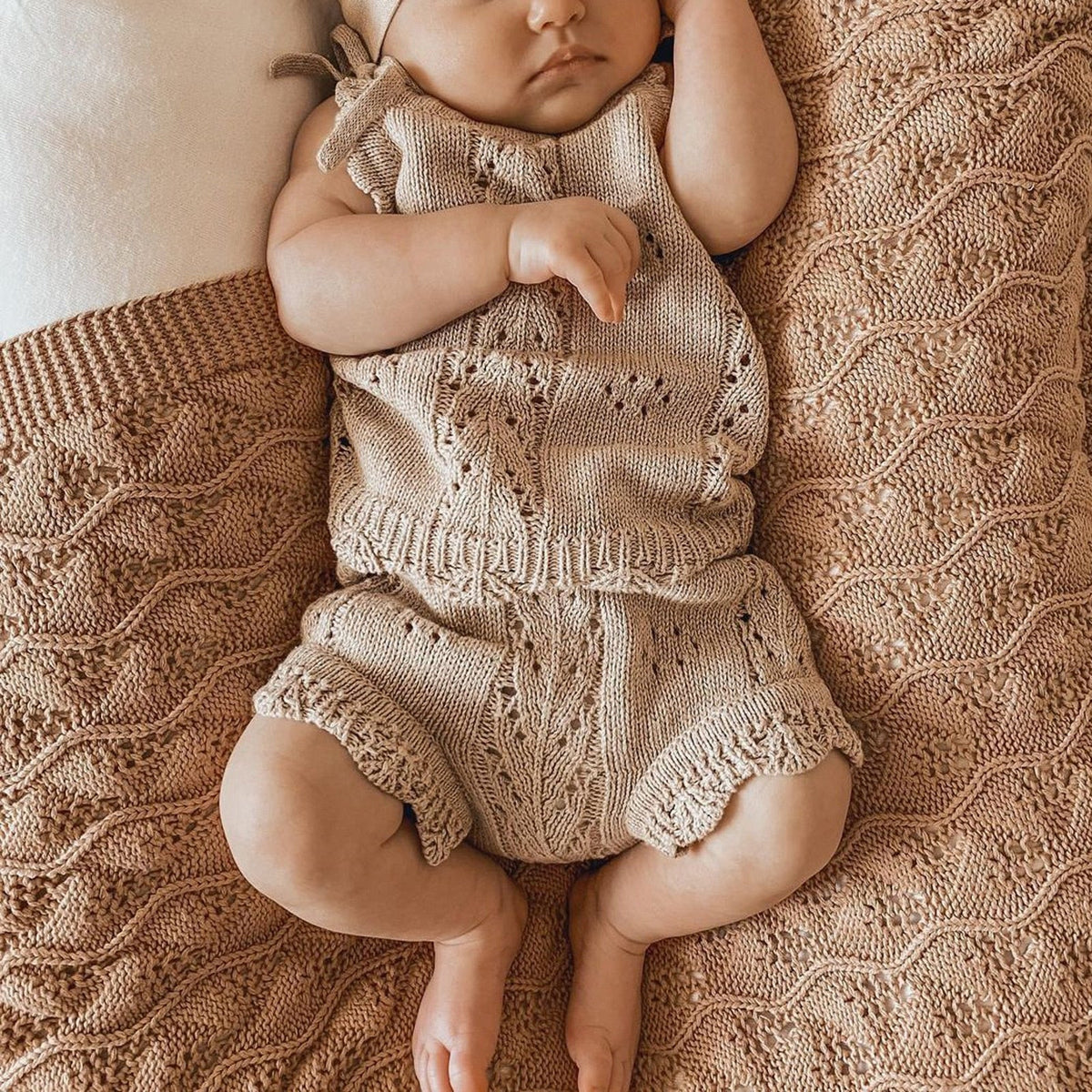 💎 Conjunto Tricot Premium ☁️💖: Um Must-Have com Fios de Carinho e Toque Fofinho - Puro Charme! 🌟🍼