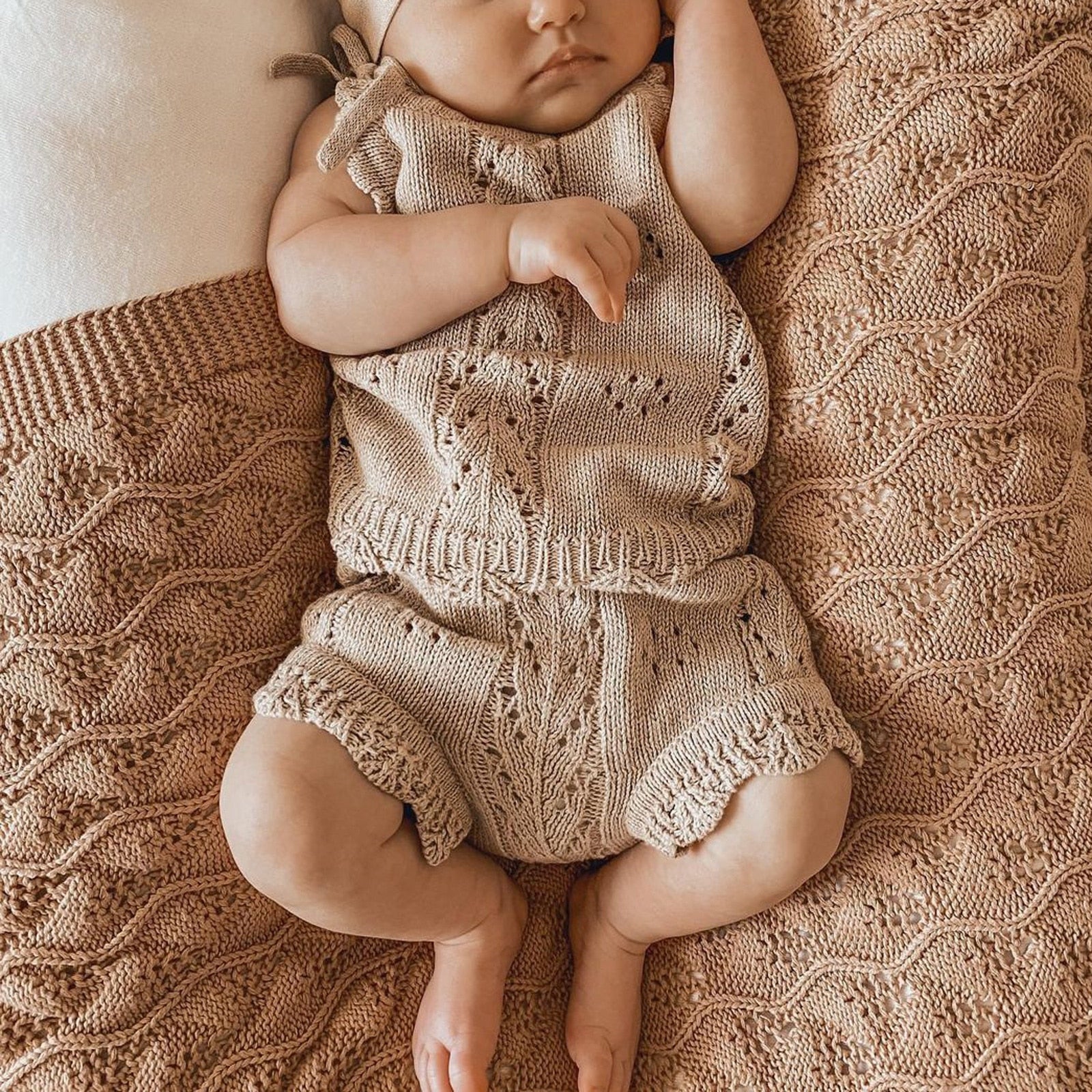 💎 Conjunto Tricot Premium ☁️💖: Um Must-Have com Fios de Carinho e Toque Fofinho - Puro Charme! 🌟🍼