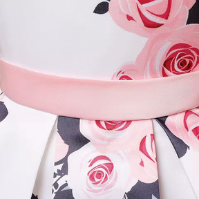 Vestido Marina Fresh Summer Mood 🏖️ vibes – Tecido Malha Premium 🌟, Cintura Sutil 🌸 e Recortes Fashion 🔥