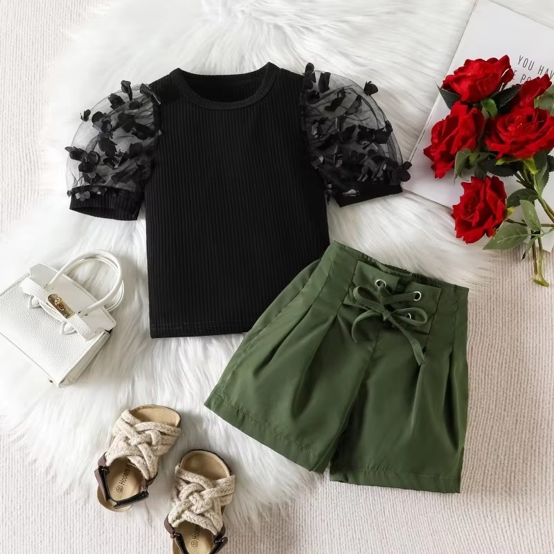 Conjunto Sinara 👗 Fashion 🌟 – Blusa Floral 🌺 & Short de Cintura Alta: Charme 💖 e Conforto ☁️