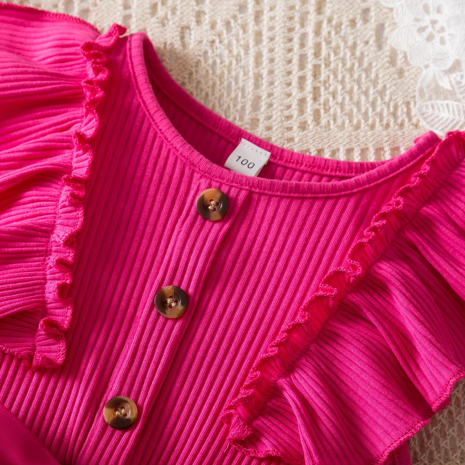 Vestido Emily Comfy-Luxo ☁️👑 – Charme Atemporal ✨🕰️, Tule Mágico de Poá 🧚‍♀️ e Detalhes Retrô 📸